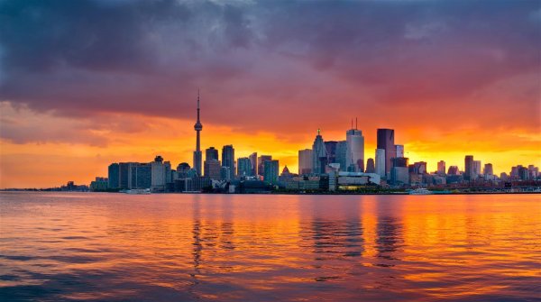 Toronto TorontoSkylineNight_web.jpg