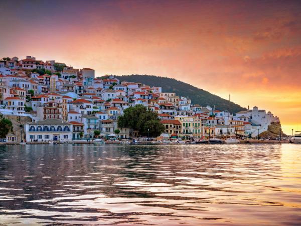 destination-skopelos.jpg